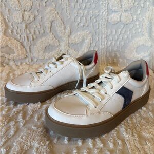 Dr. Scholl's White Sneakers with Brown Sole and Navy Accent #570